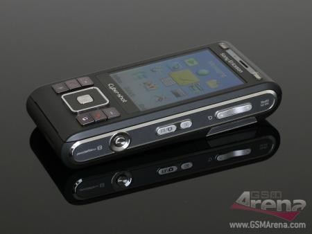 Sony Ericsson C905 camera phone