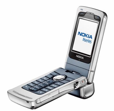Nokia N90 mobile phone open