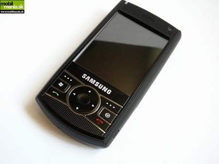Samsung SGH-i760 smartphone closed